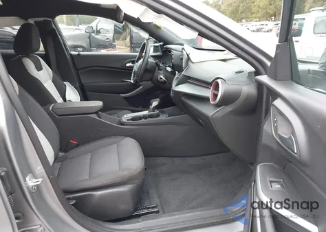 2025 Chevrolet Trax Fwd 1Rs из США, поврежденный, VIN KL77LGEP5SC164296